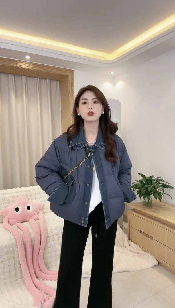牛仔拼接棉服外套女冬季2023新款短款小个子设计感加厚面包服
