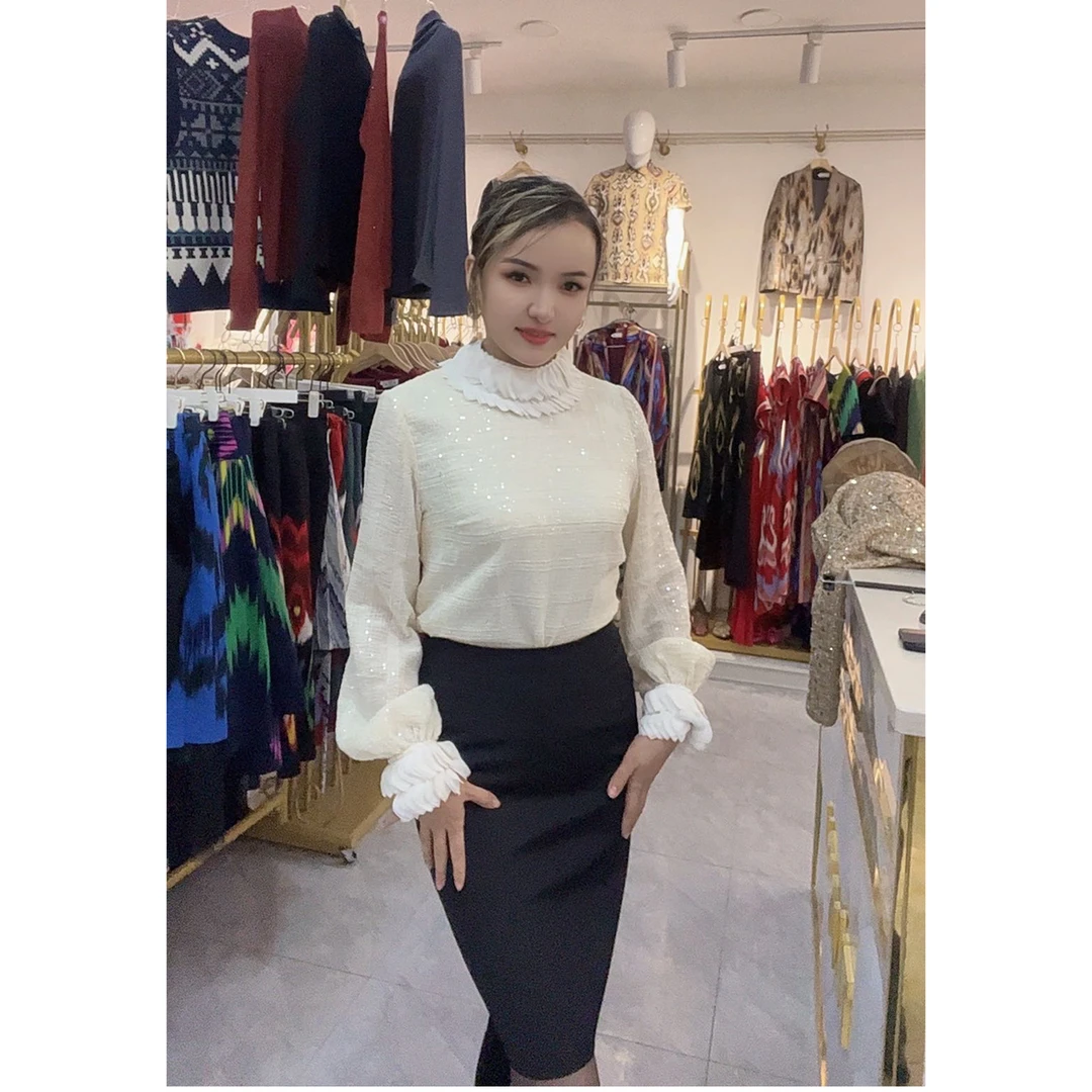 时尚白色长袖衬衣