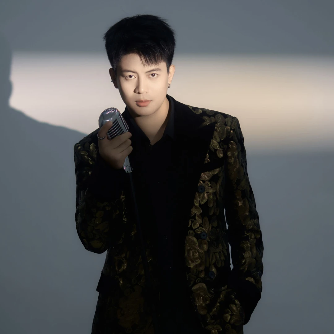 寇麟限量签名制作新专合集《追梦力量》《秦声来麟》《那些时光》文创