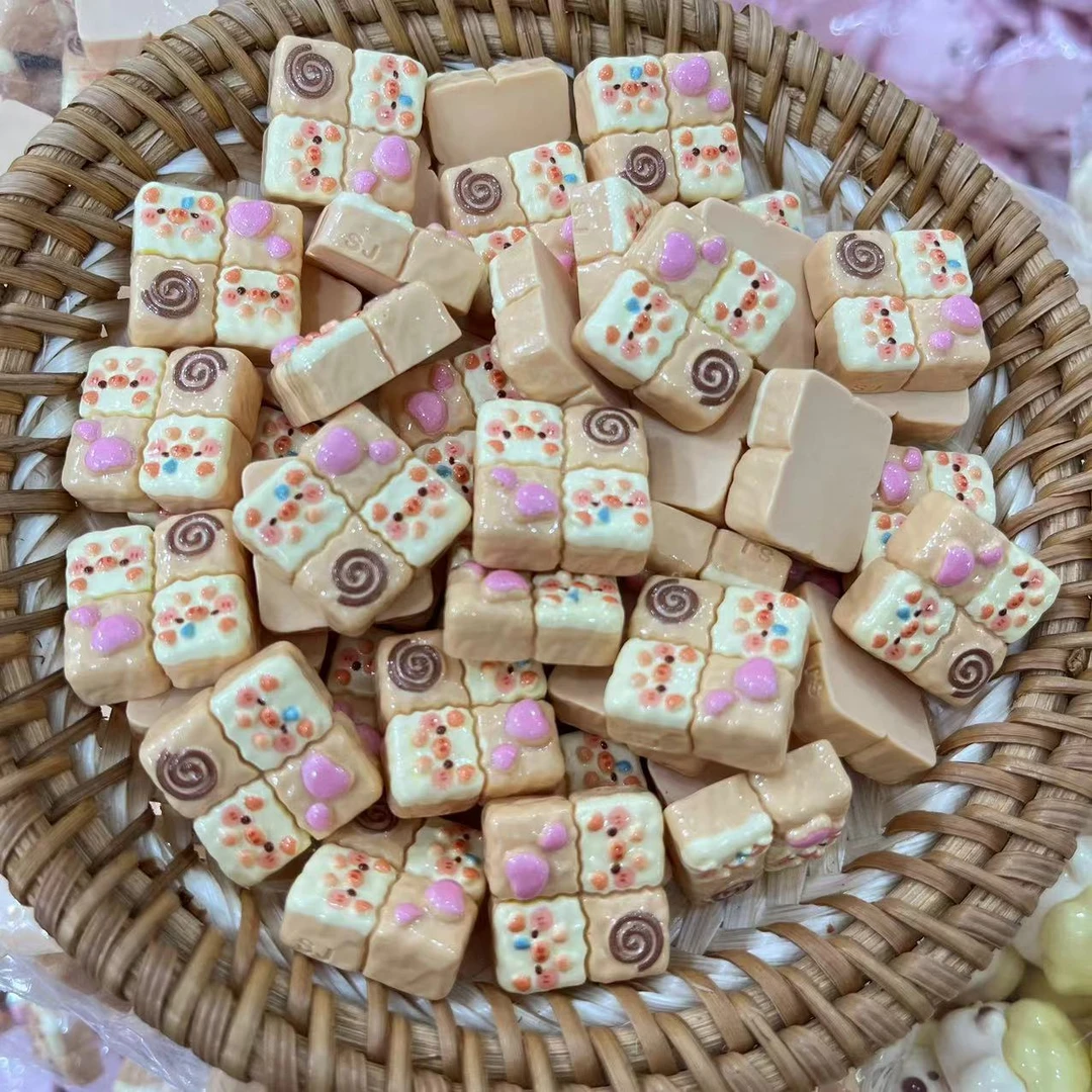 【师姐毒家定制】奶油猪猪四连（亮面奶茶色）树脂手工diy饰品配件