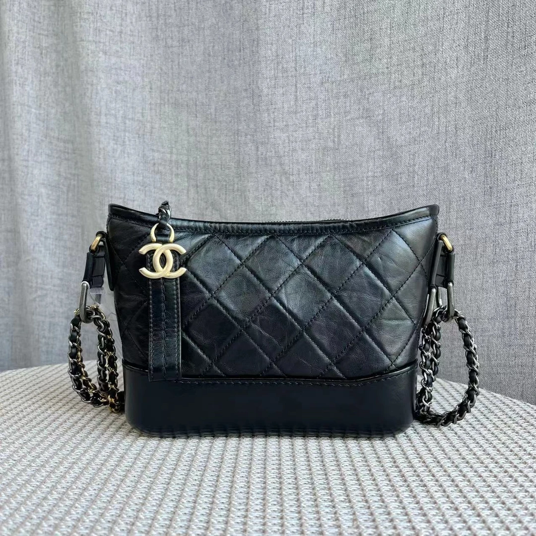 95新 Chanel/香奈儿 六月 Chanel 香奈儿 黑金牛皮小号流浪包