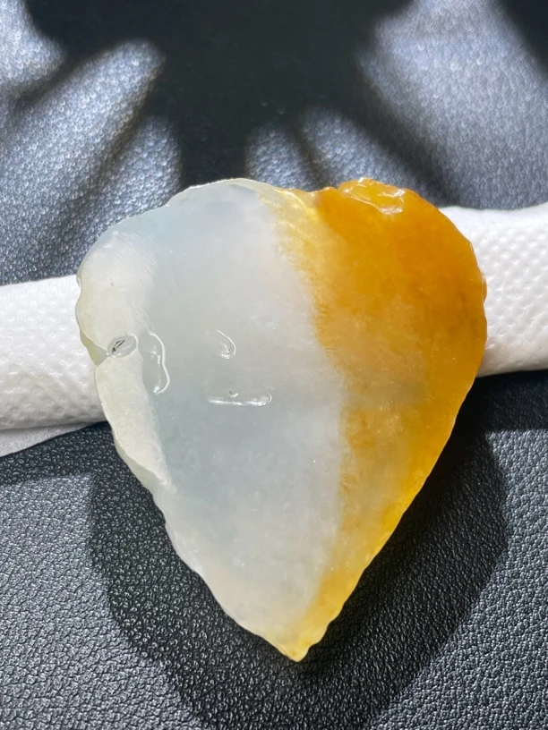 素诚珠宝 缅甸翡翠A货 大马坎黄翡随型挂件料