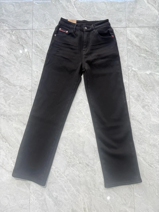 直筒显瘦复合绒牛仔裤，秋冬新款