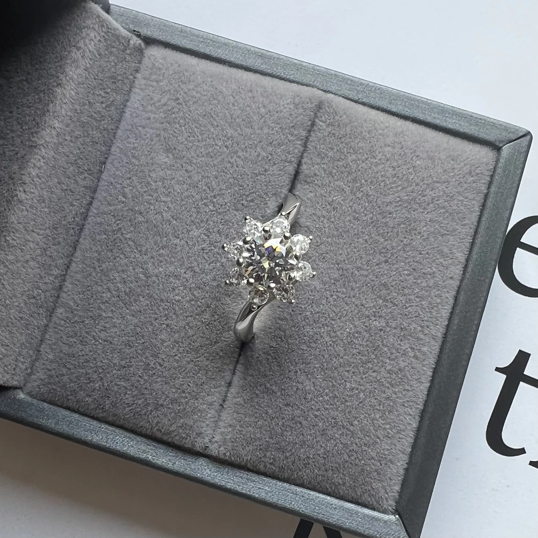 云尚戒指 1.5ct【美不将就】流光溢彩戒指LB256