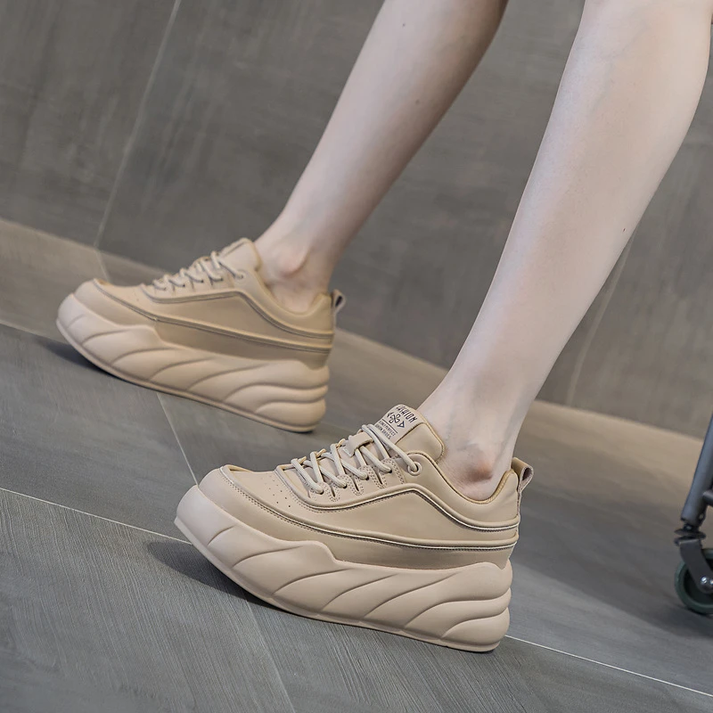 厚底鞋子女松糕真皮2024秋季新款低帮舒适小个子内增高小白鞋女鞋