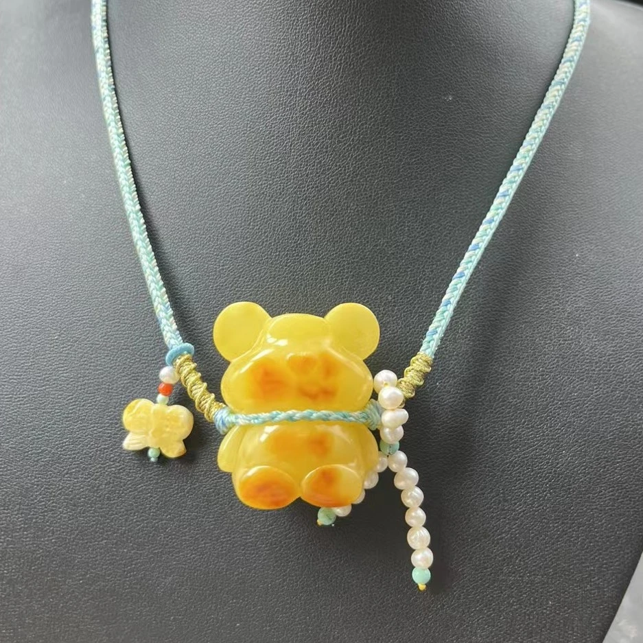 天然原矿蜜蜡小熊吊坠，手工八股编绳16.2