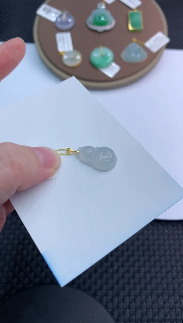【闪购商品】翡翠颈饰18K金镶嵌8888888888