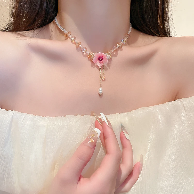 非金属仿水晶项链 超仙粉色花朵项链女轻奢高级感锁骨链颈链配饰