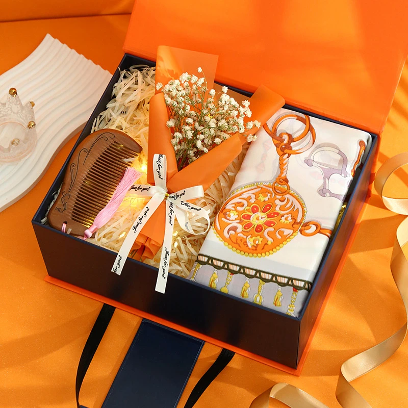 母亲节礼物母亲节礼物送妈妈实用的梳子丝巾套装礼盒礼品生日礼物