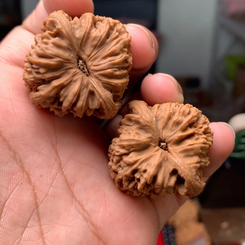 【闪购商品】文玩核桃吊坠肖****理