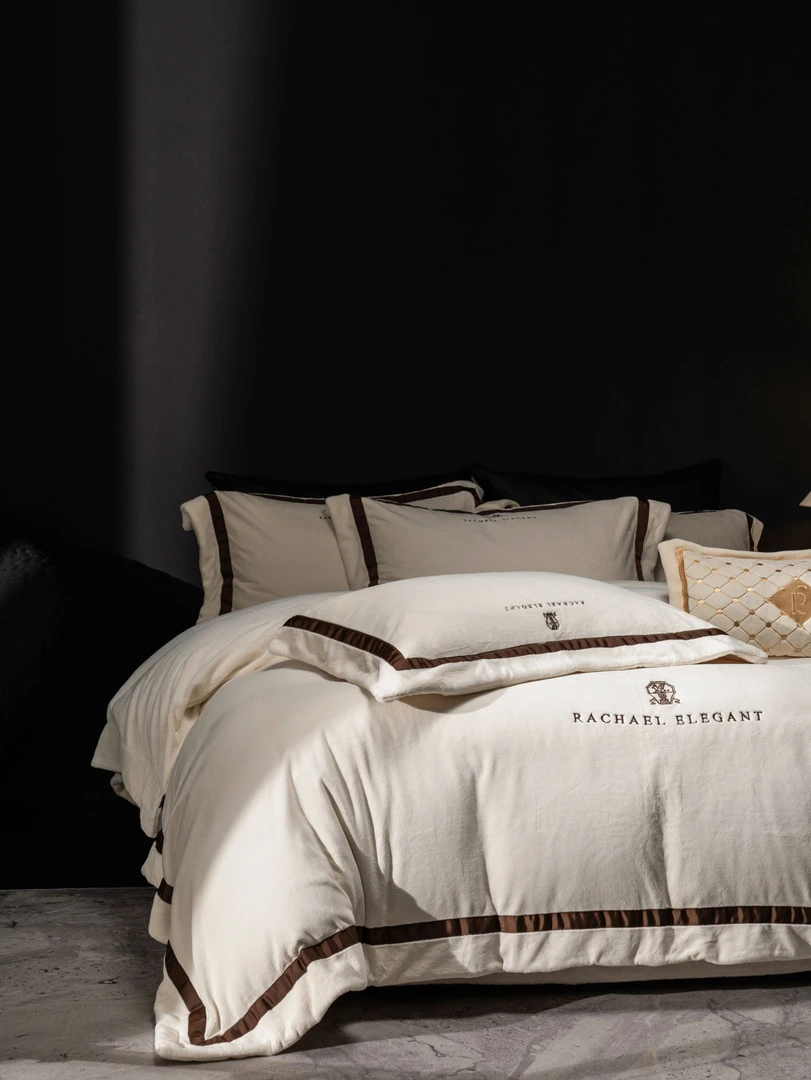 【戴温】新款高克重加厚款雕花牛奶绒保暖四件套轻奢双面绒加绒被套