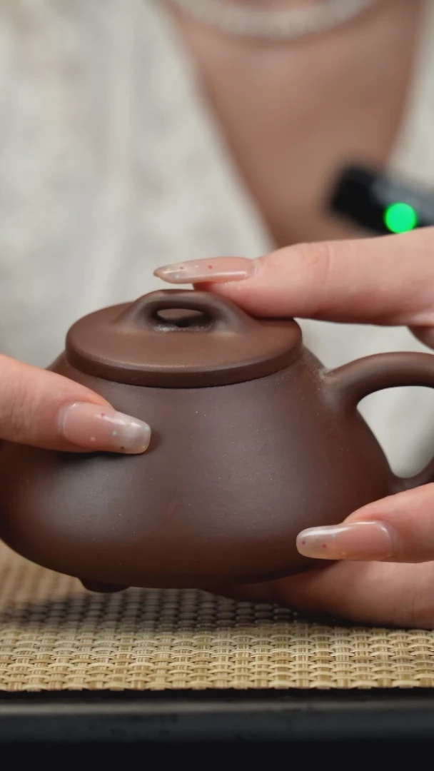 【闪购商品】紫砂茶壶紫泥石瓢160毫升