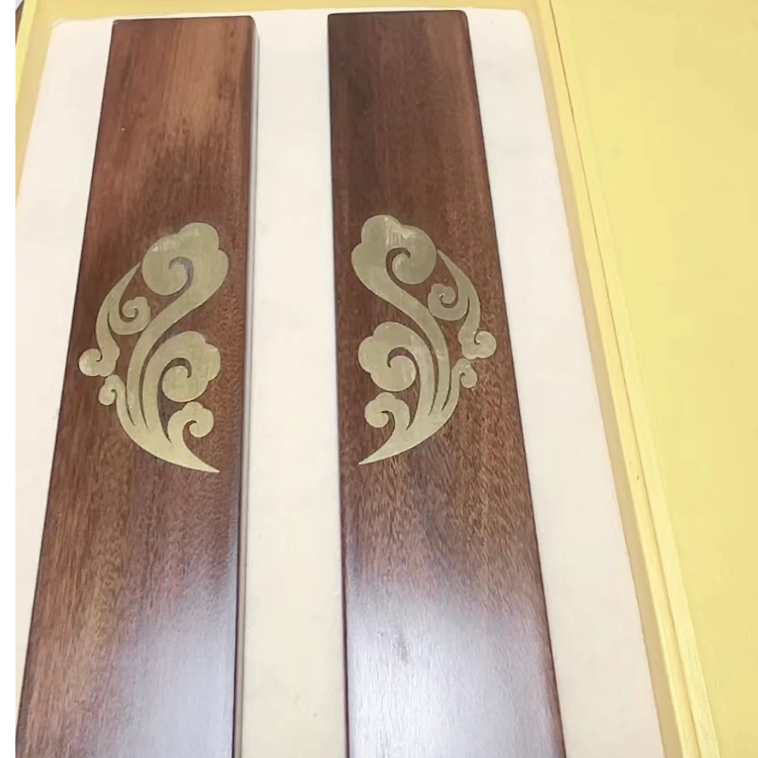 微瑕    祥云镇尺   1对