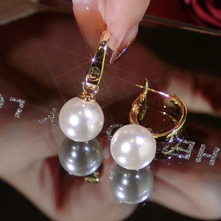 合金仿珍珠耳饰 珠珠耳环小众设计感轻奢高级法式耳饰网红耳环