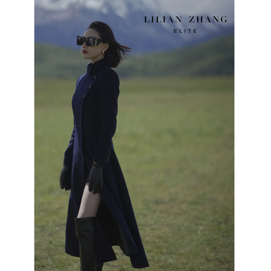 LILIAN ZHANG——单排扣A摆超气场、英伦风复古长款大衣   2306003