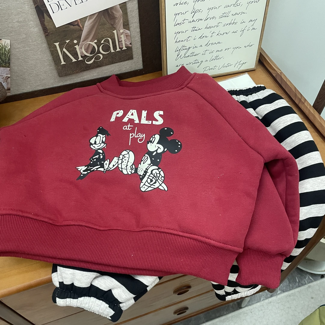 冬款加绒加厚韩系百搭洋气时尚儿童宝宝休闲圆领条纹裤套装