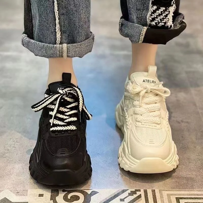 新款新款爆款运动鞋女2023年新款ins潮百搭休闲鞋子女春秋厚底跑
