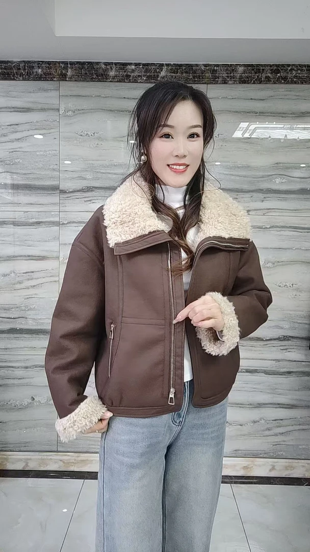 秋冬新品时尚长袖休闲短款外套百搭时尚显瘦时髦妈妈装