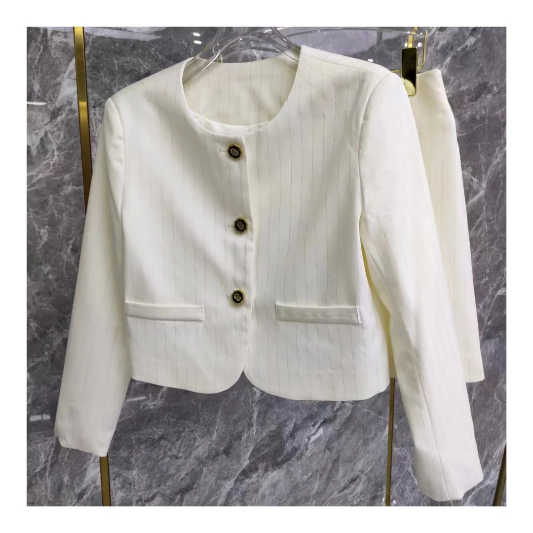 【晨浠定制】高级感新款时尚银条丝小香纽扣套装两色T118