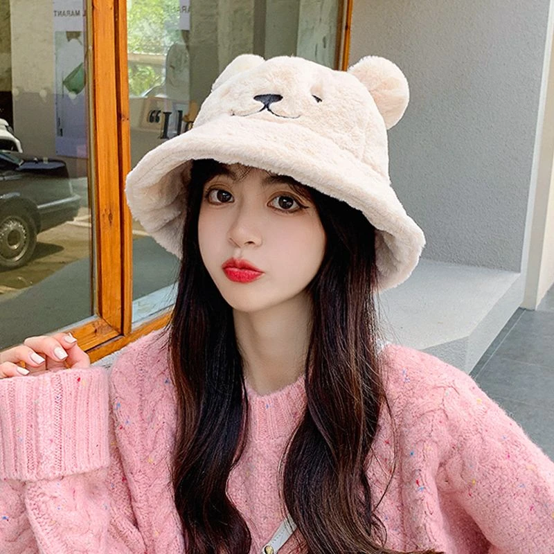 毛绒帽子女冬小熊可爱渔夫帽仿羊羔绒显脸小秋冬季百搭圆脸韩版潮