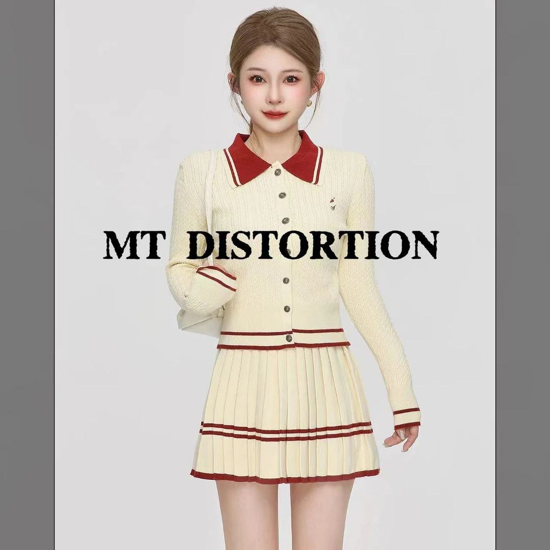 MT DISTORTION  学院风刺绣polo领撞色绞花针织开衫百褶裙两件套