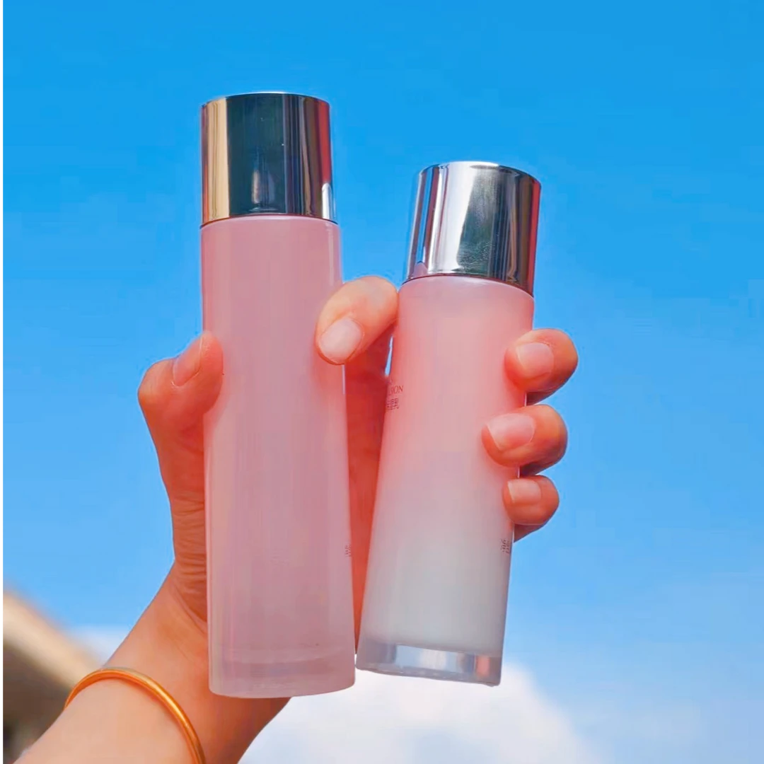粉嫩水乳套组 清爽补水发光水 肤色暗沉可用