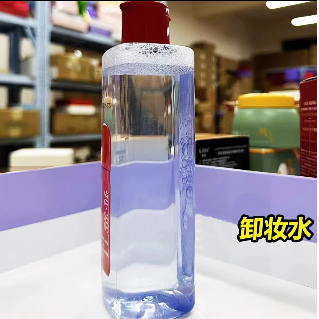 净颜卸妆水 （ 轻抹易卸）