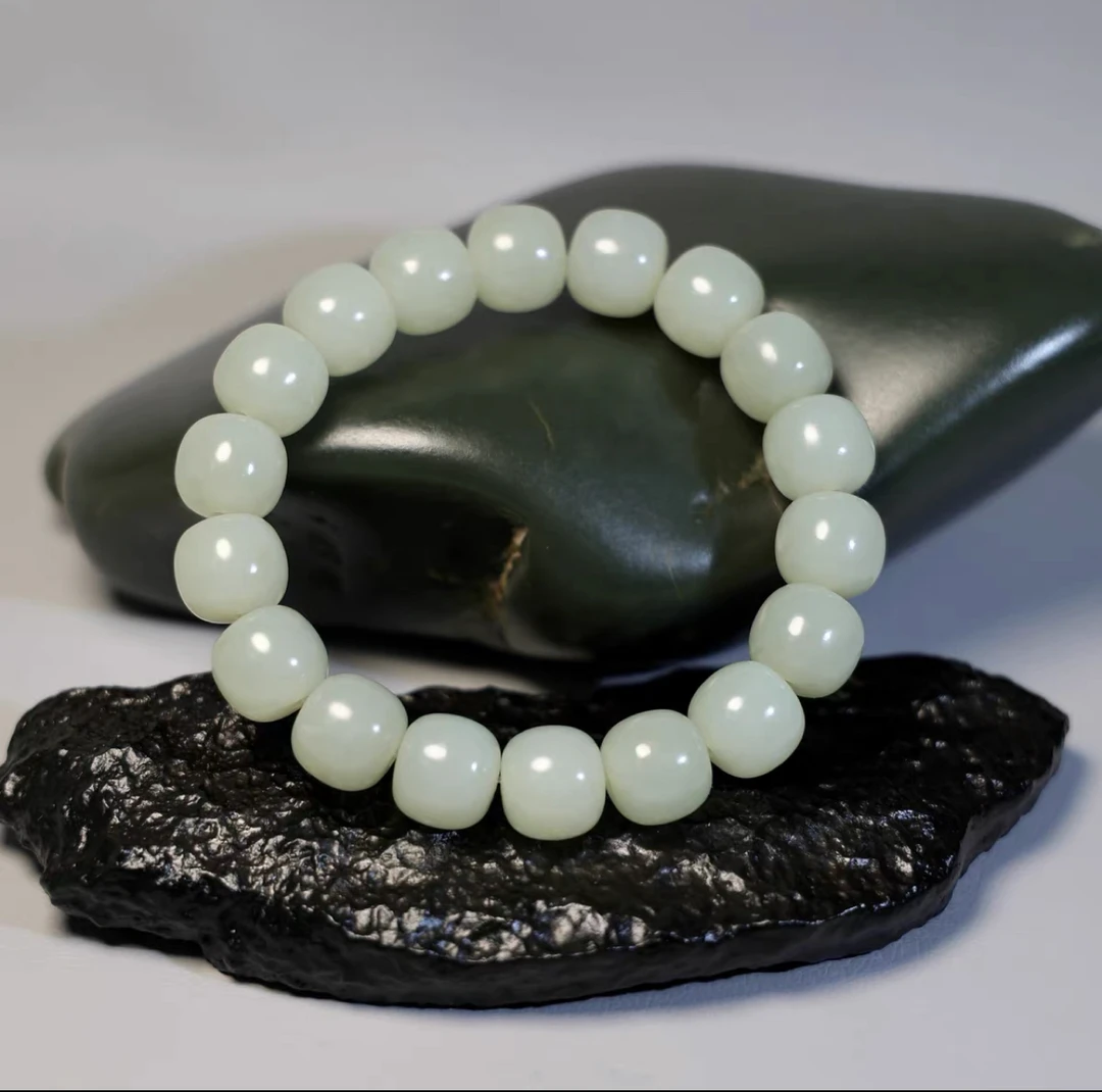 秋会长的新疆天然和田玉高青白玉籽手串11-12mm秋会长的和田玉