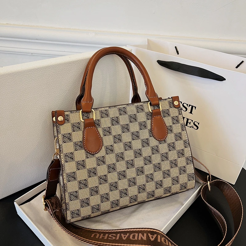 网红高级质感手提斜跨包包女2023新款时尚百搭通勤包洋气单肩包女