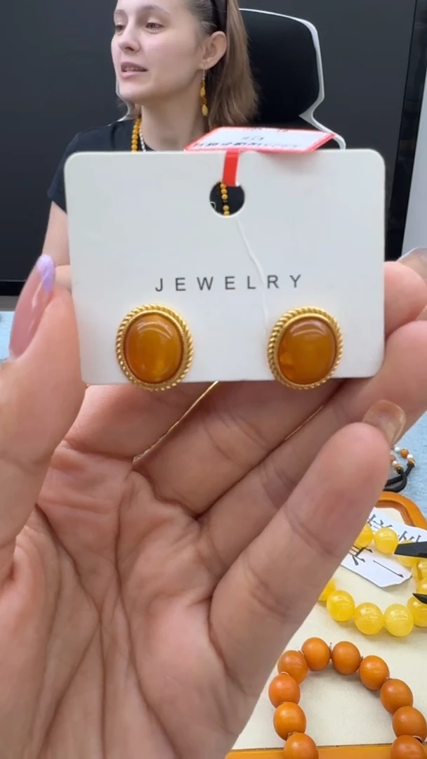 【闪购商品】琥珀耳饰银S925镶嵌秒拍号959
