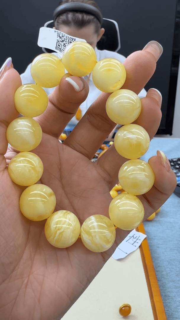 【闪购商品】琥珀手串未镶嵌秒拍号919