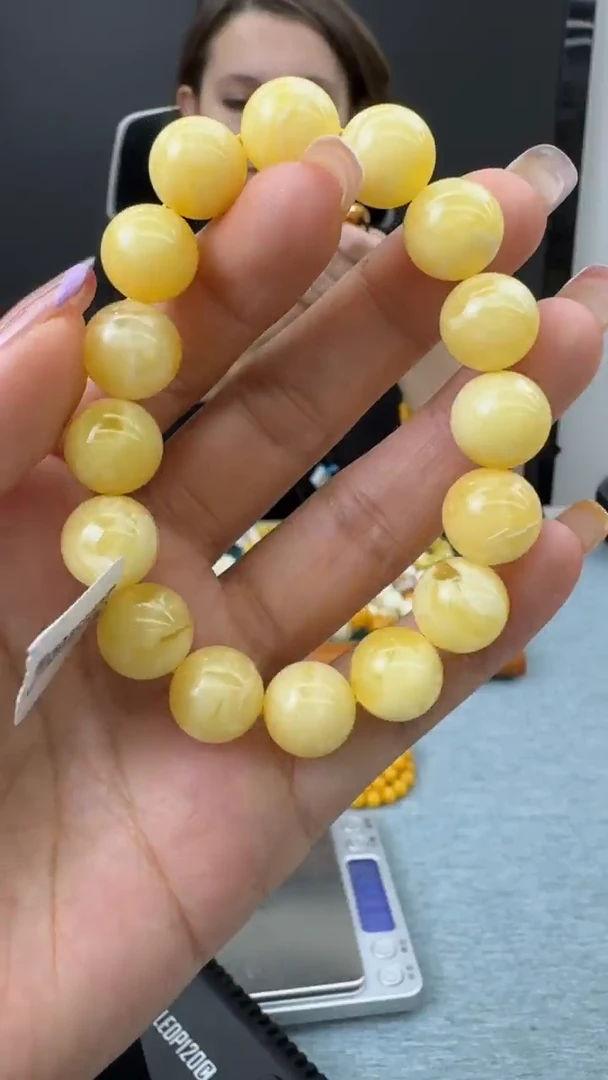 【闪购商品】琥珀手串未镶嵌秒拍号840
