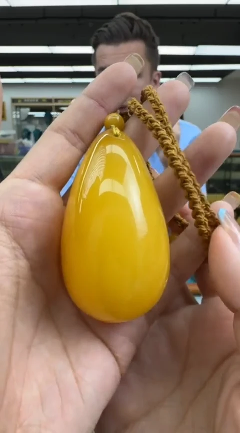 【闪购商品】琥珀颈饰未镶嵌962秒拍号
