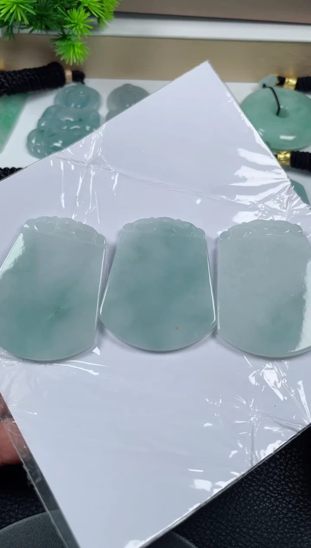 【闪购商品】翡翠颈饰未镶嵌无事牌多样性发货一件发货