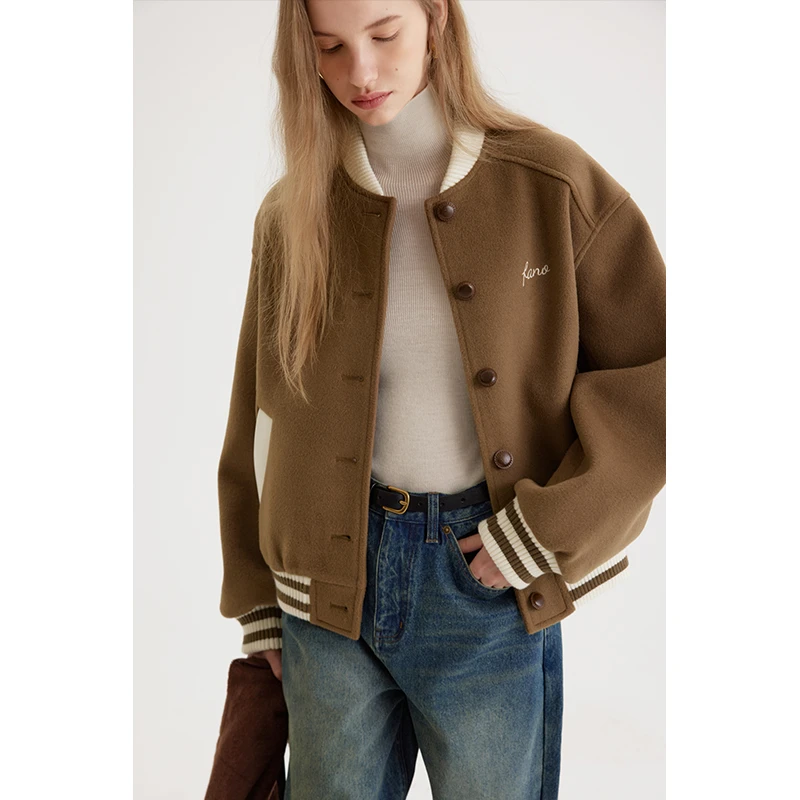 范洛 “美拉德冬日”复古休闲撞色刺绣棒球服呢外套FD23W133推广