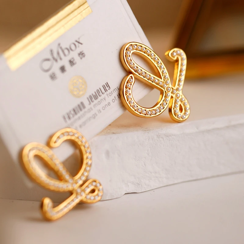 Lonel/洛奈 铜合金仿珍珠耳饰 乱世佳人 时尚百搭耳钉女DHSC22322