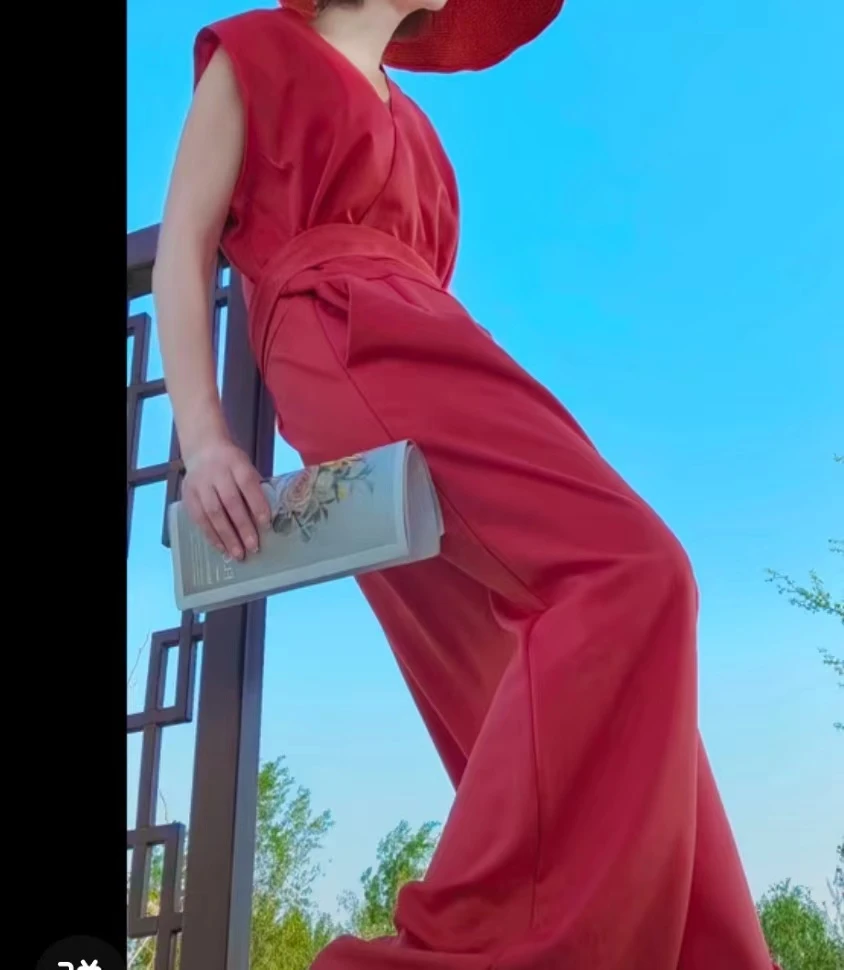 连体阔腿裤女网红2024夏季时尚休闲v领修身御姐减龄连衣裤套装潮