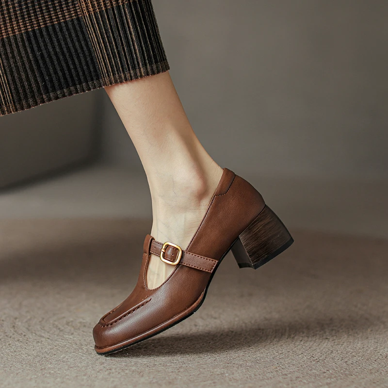 棕色方头粗跟高跟鞋复古玛丽珍鞋浅口一字带单鞋女