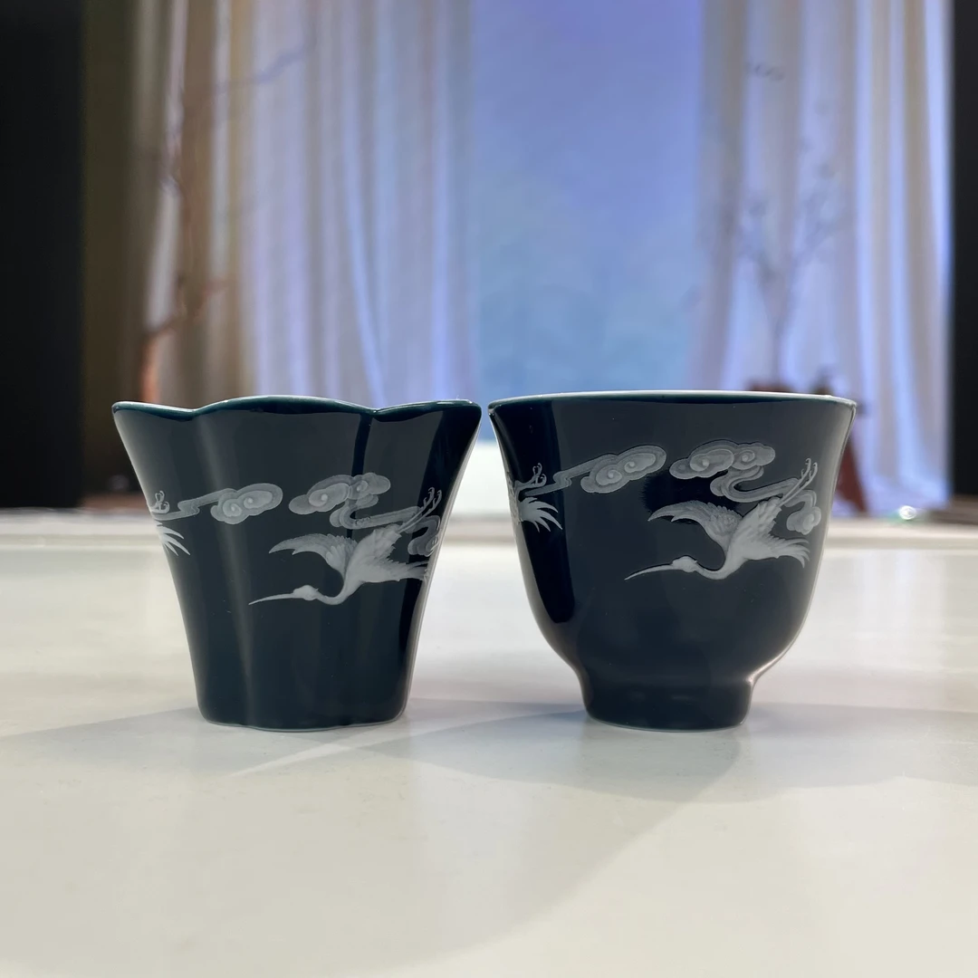 南山先生 飞鹤云松品茗杯 陶瓷霁蓝色釉花瓣撇口品茗杯泡茶杯