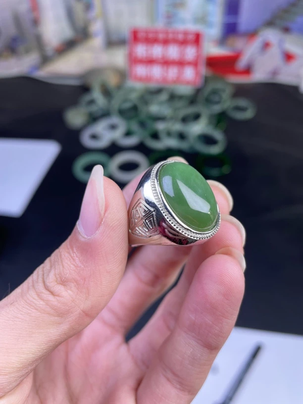 和田玉俄料男士戒指碧玉多样性拍一发一