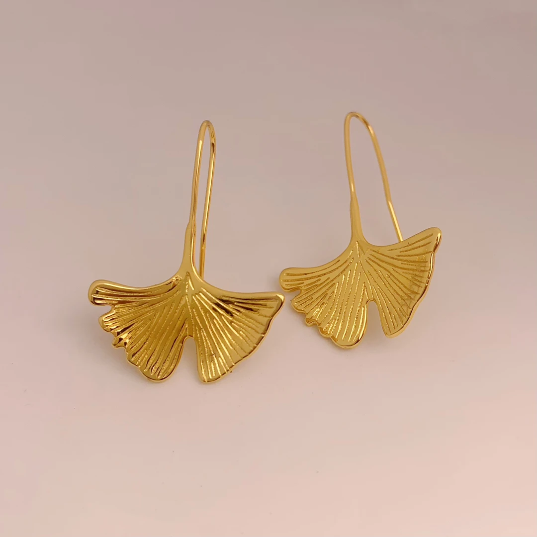 铜合金耳饰 时尚气质银杏叶耳环复古百搭精致精美耳勾小众轻奢