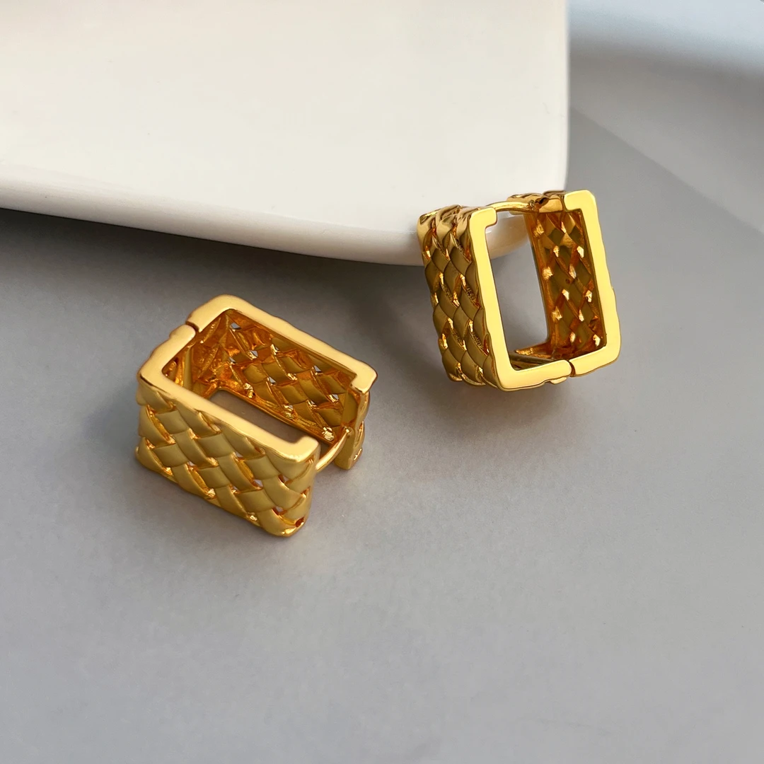 铜合金耳饰 网格编织方形立体耳扣时尚百搭轻奢风耳环