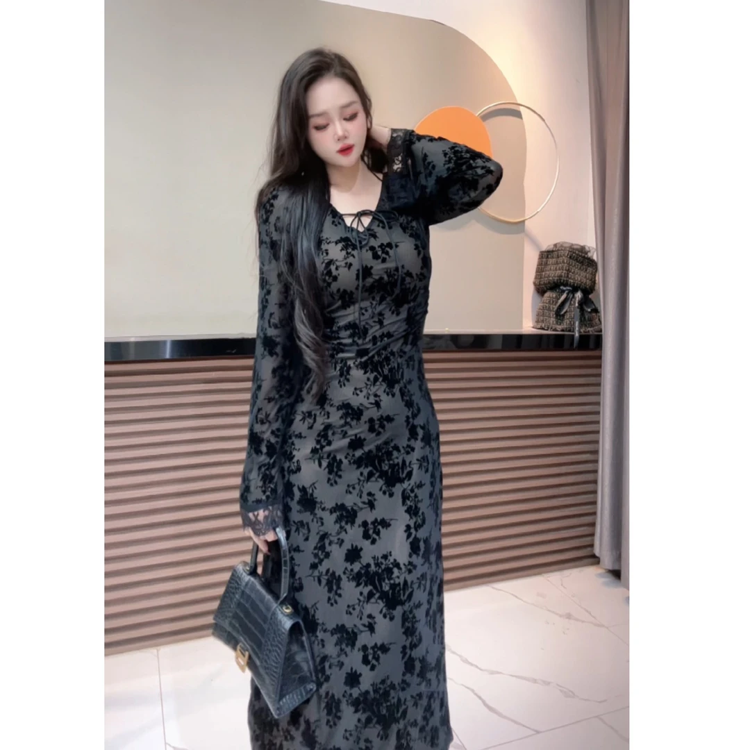 加绒法式洋气显瘦百搭气质植绒网纱蕾丝V领连衣裙