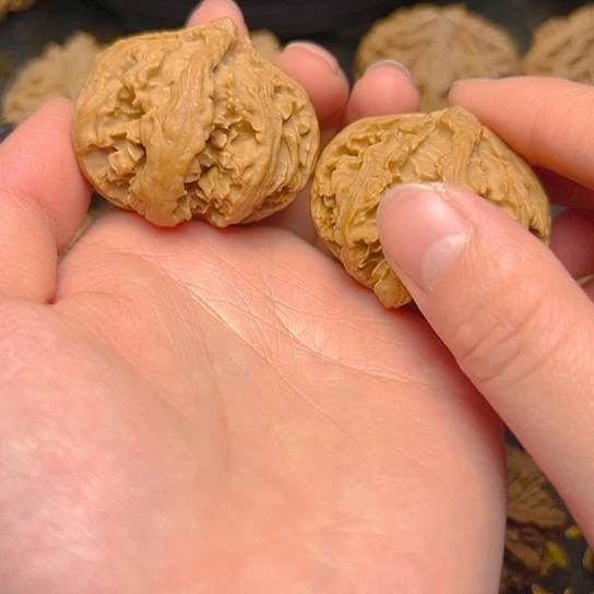 文玩核桃吊坠秦岭核桃6
