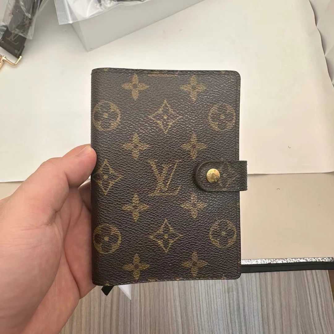 95新 LouisVuitton/路易威登 路易威登/笔记本小号