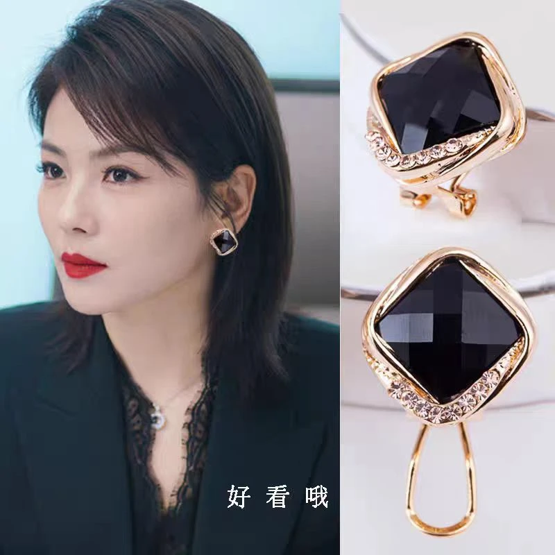 合金耳饰 耳环女s925银针气质网红黑耳饰时尚耳坠职场新款潮耳钉