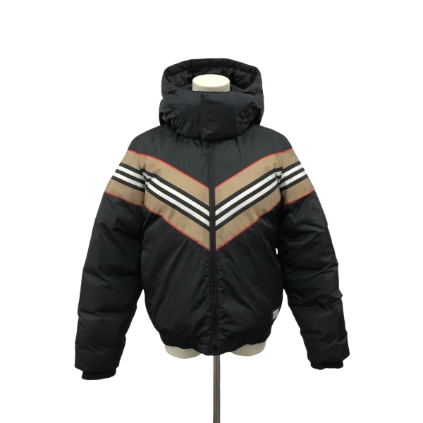 妃鱼/博柏利/锦纶/羽绒服/95新/市场价4000/睿0927