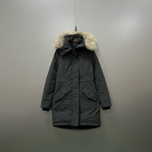 妃鱼/加拿大鹅/腈纶/羽绒服/95新/市场价0/琰1112