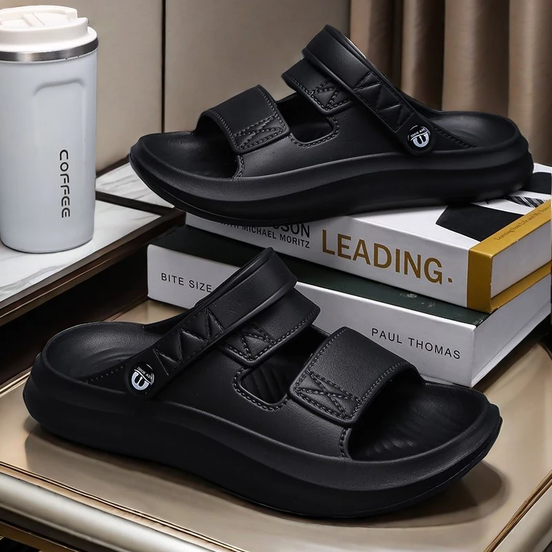 凉鞋男夏季男士休闲防滑防水透气耐磨软底中老年男款外穿沙滩鞋