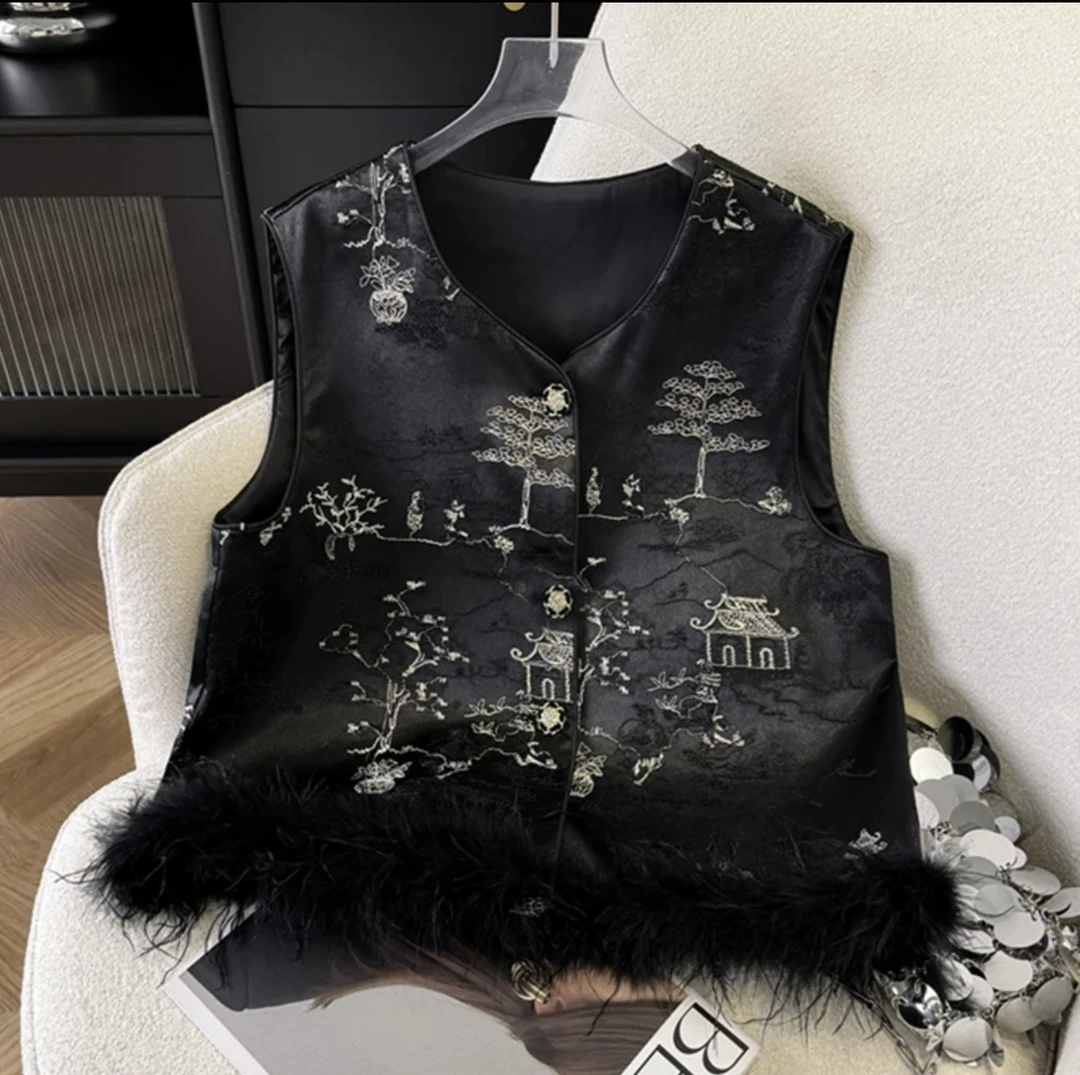 多禧家-新中式国风提花刺绣马甲加棉套装丝绒半身裙